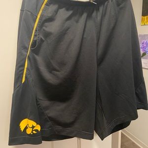 Iowa Hawkeye Nike Dry Fit Basketball shorts!